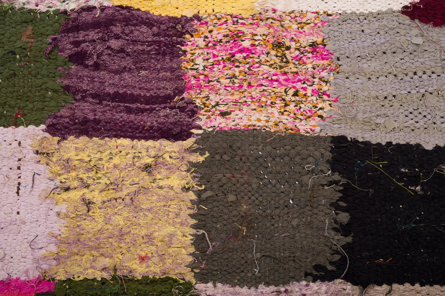 Marokkolainen Kilim matto Boucherouite 135 x 275 cm