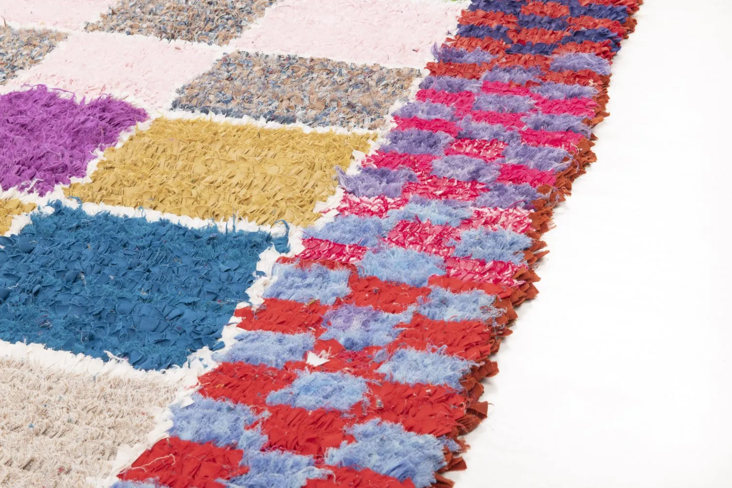 Marokkolainen Kilim matto Boucherouite 280 x 115 cm