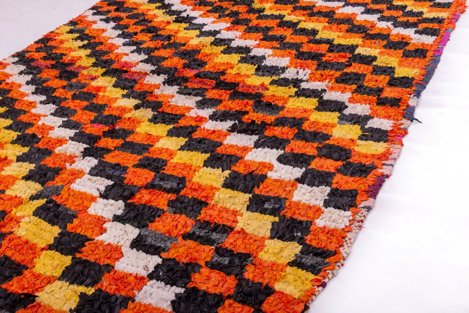Marokkolainen Kilim matto Boucherouite 240 x 110 cm