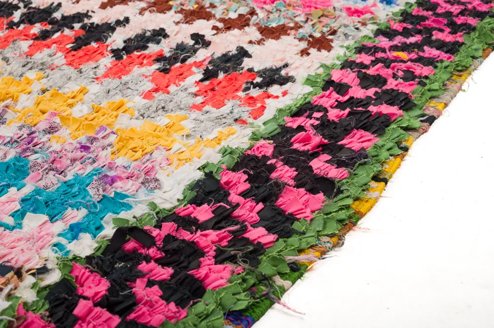Marokkolainen Kilim matto Boucherouite 250 x 160 cm