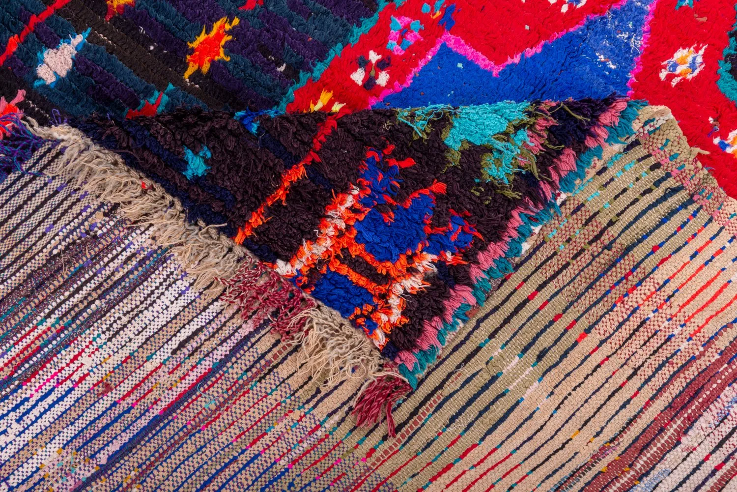 Marokkolainen Kilim matto Boucherouite 220 x 130 cm