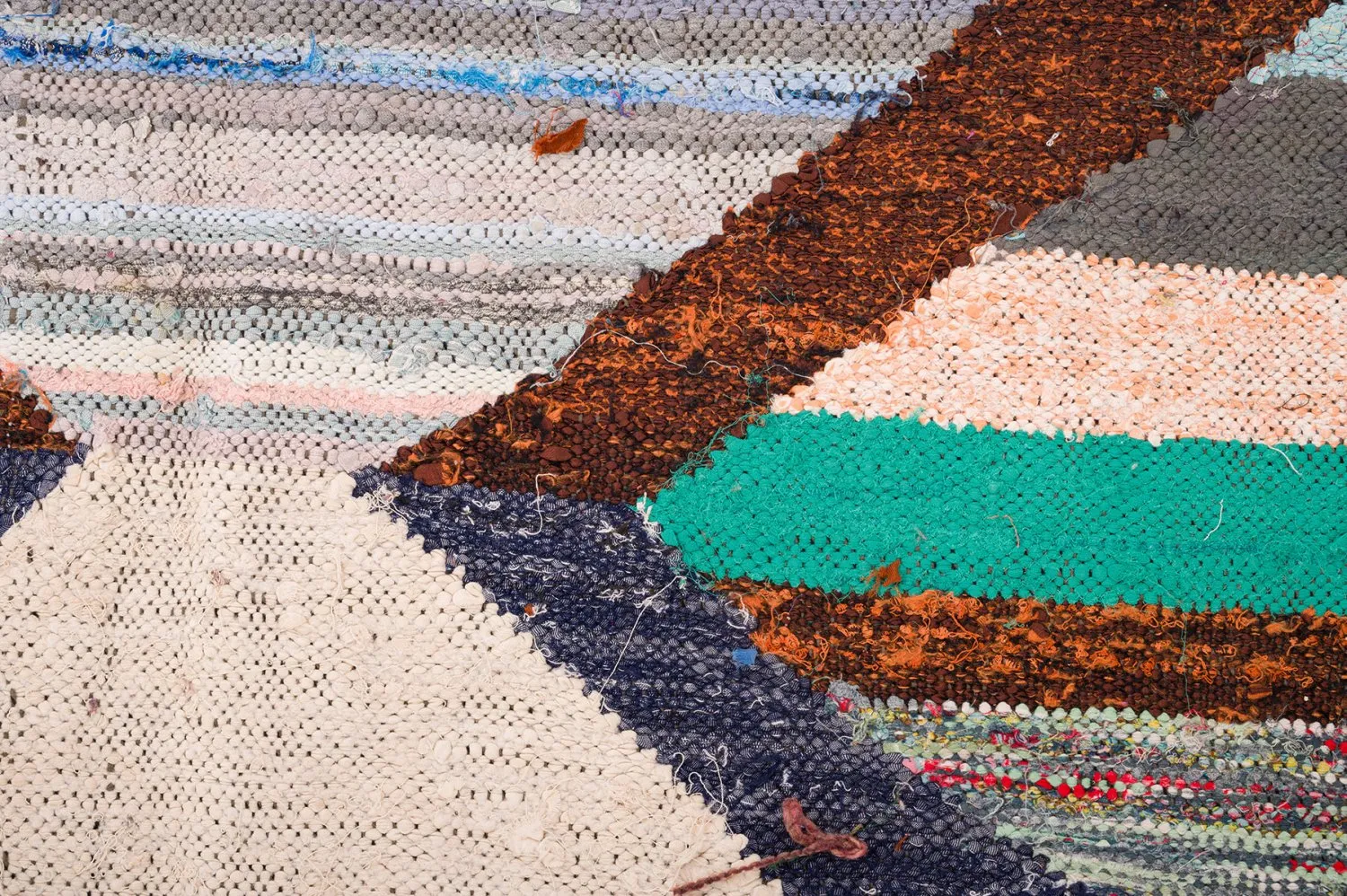 Marokkolainen Kilim matto Boucherouite 130 x 250 cm