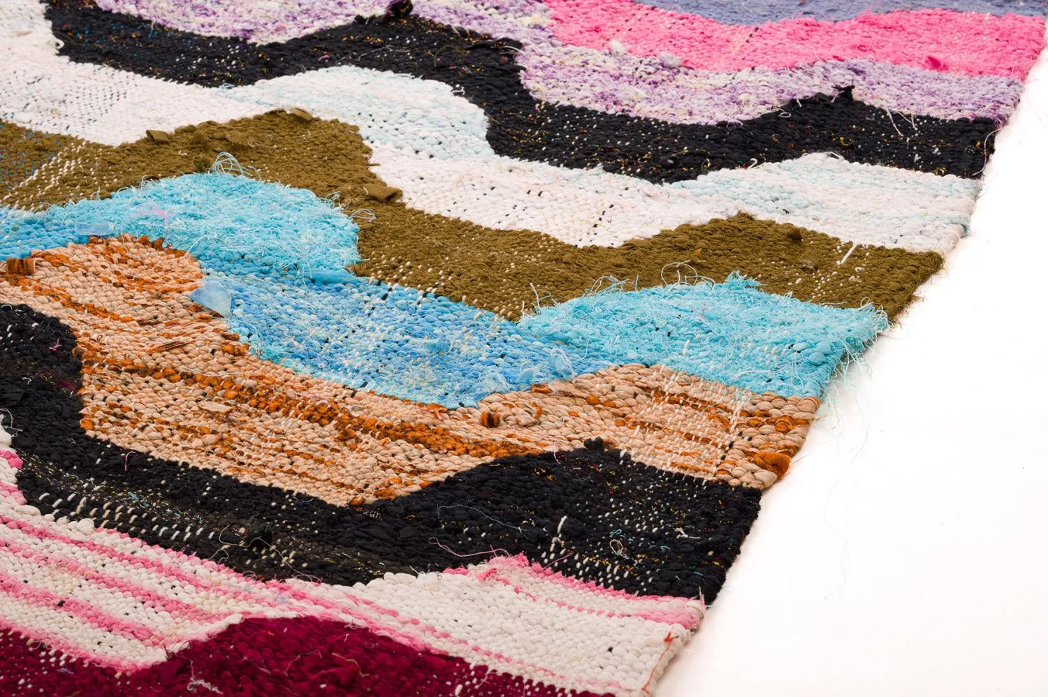 Marokkolainen Kilim matto Boucherouite 140 x 265 cm