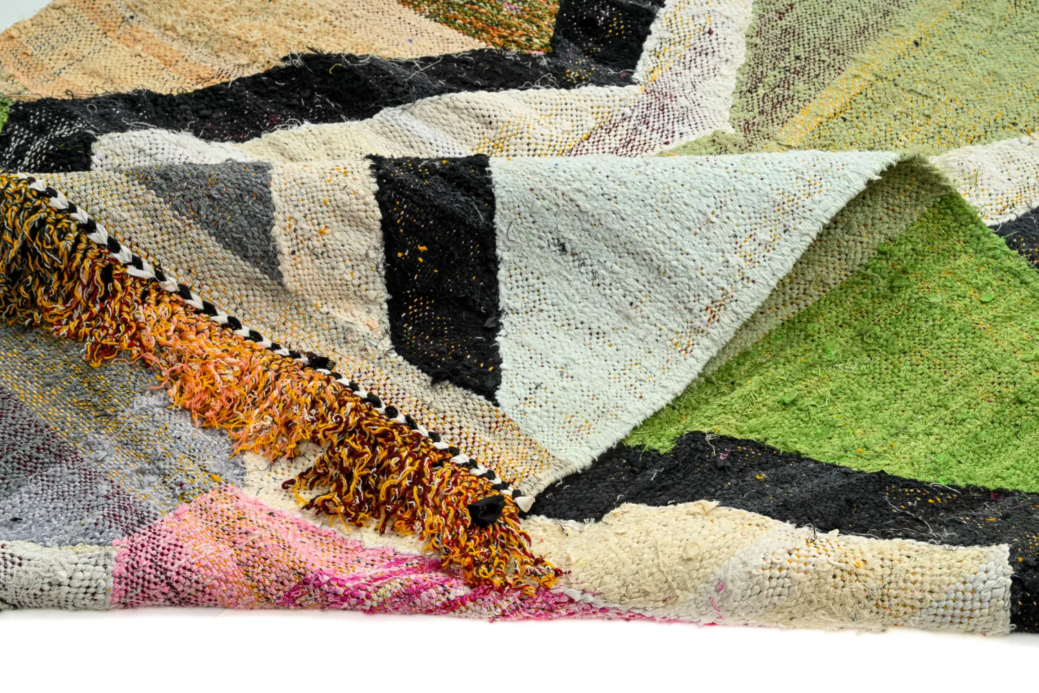 Marokkolainen Kilim matto Boucherouite 145 x 255 cm
