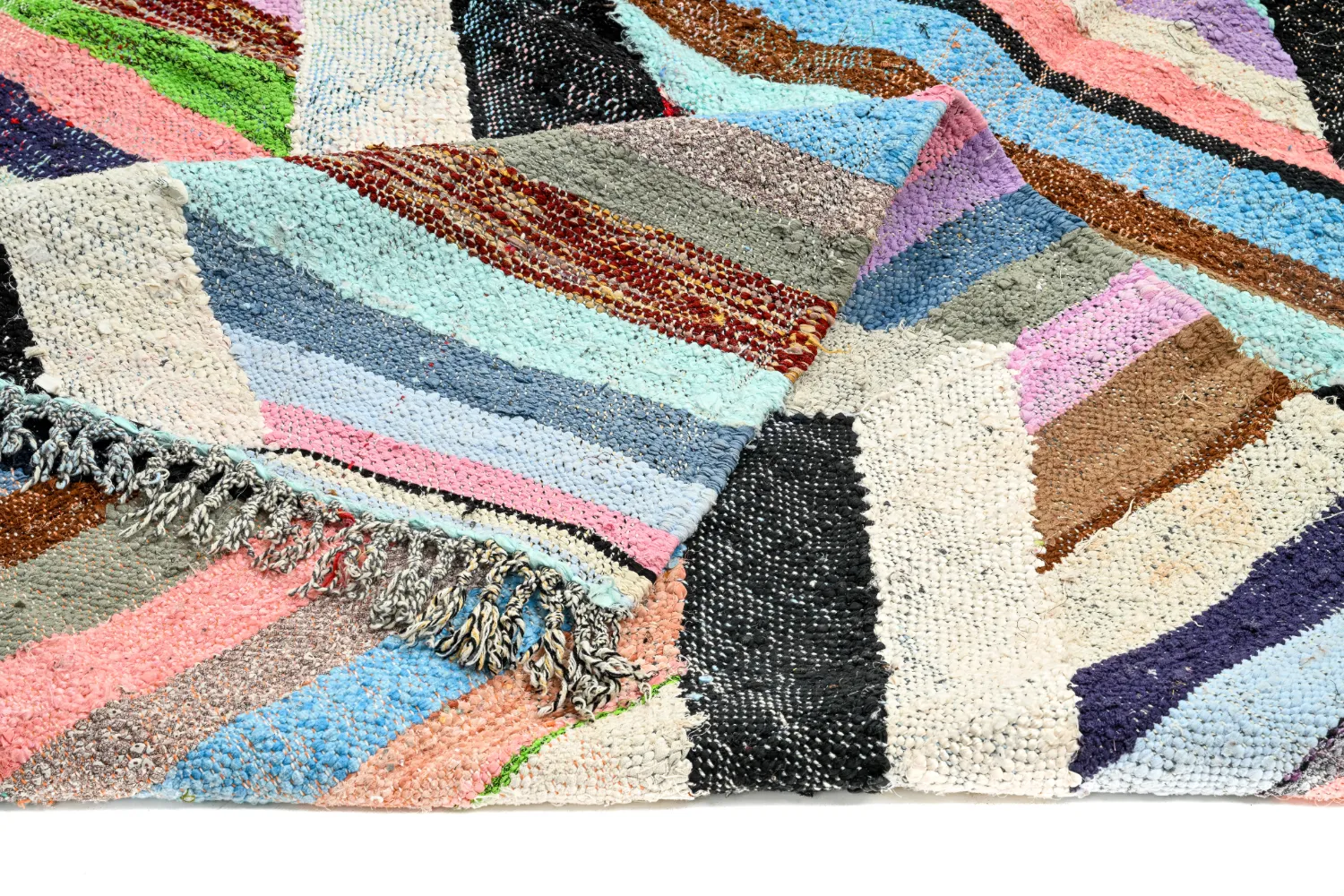 Marokkolainen Kilim matto Boucherouite 145 x 245 cm