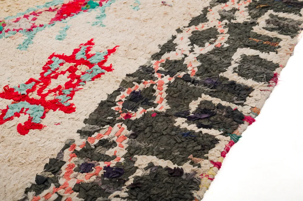Marokkolainen Kilim matto Boucherouite 270 x 130 cm