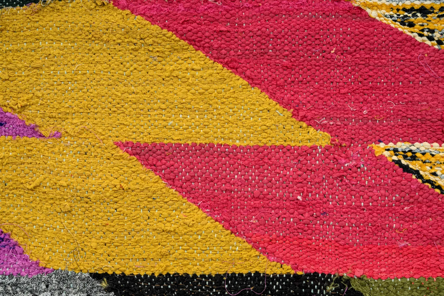 Marokkolainen Kilim matto Boucherouite 155 x 255 cm