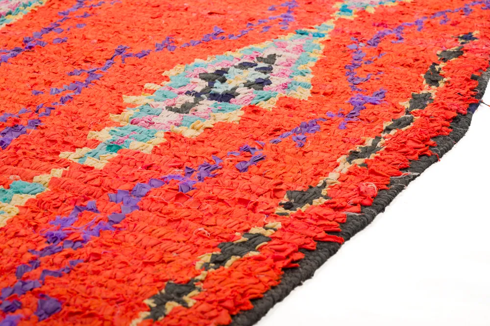 Marokkolainen Kilim matto Boucherouite 440 x 135 cm