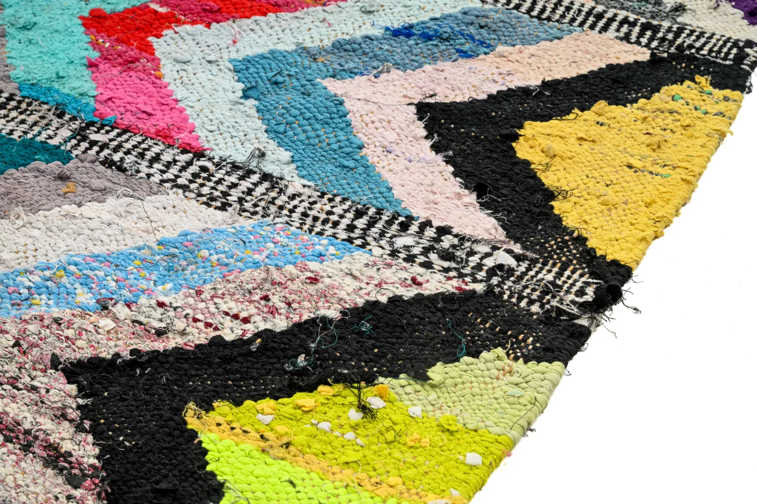 Marokkolainen Kilim matto Boucherouite 145 x 270 cm