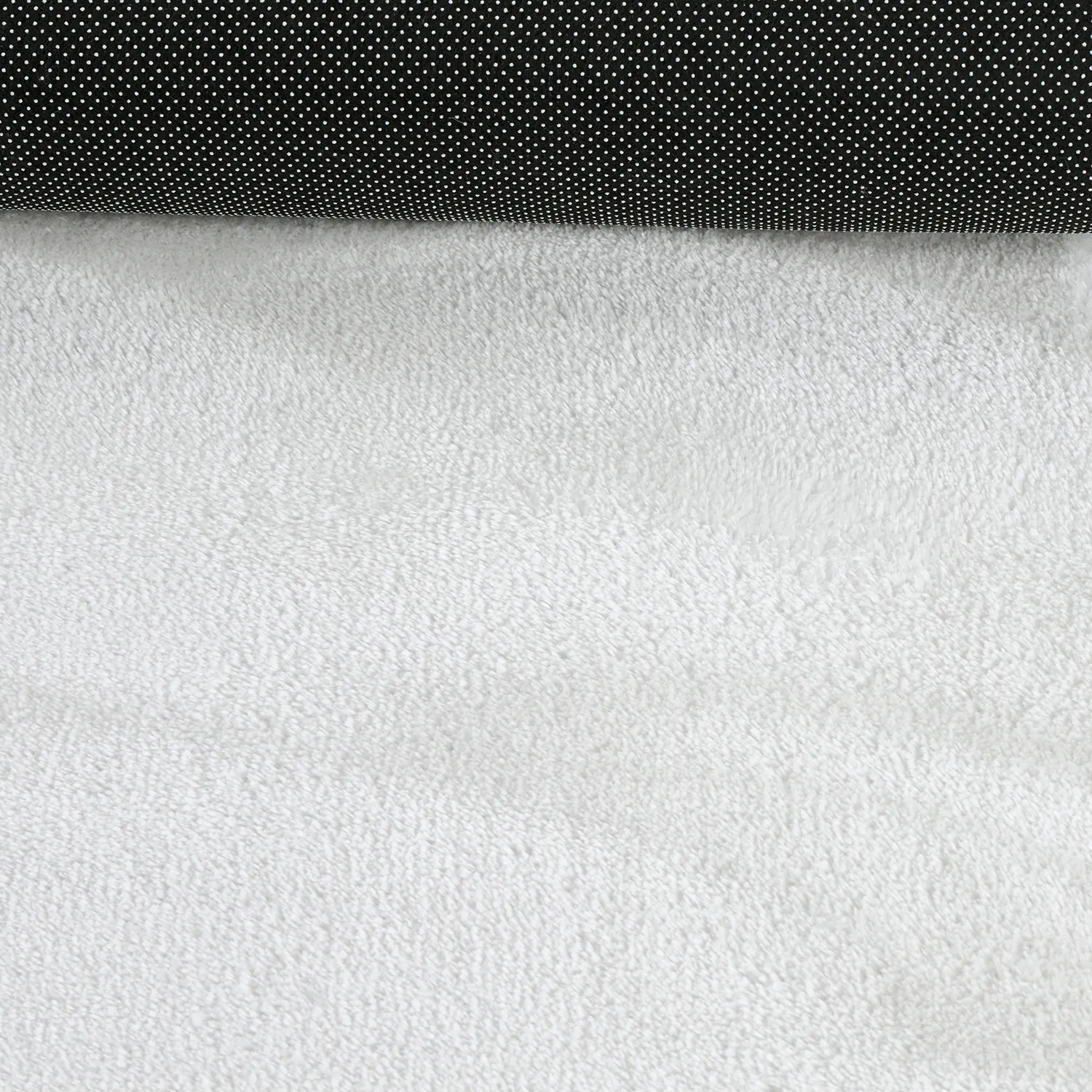 Epäsymmetrinen Aaltokuvioinen Ryijymatto - Aranga Super Soft Fur (valkoinen)
