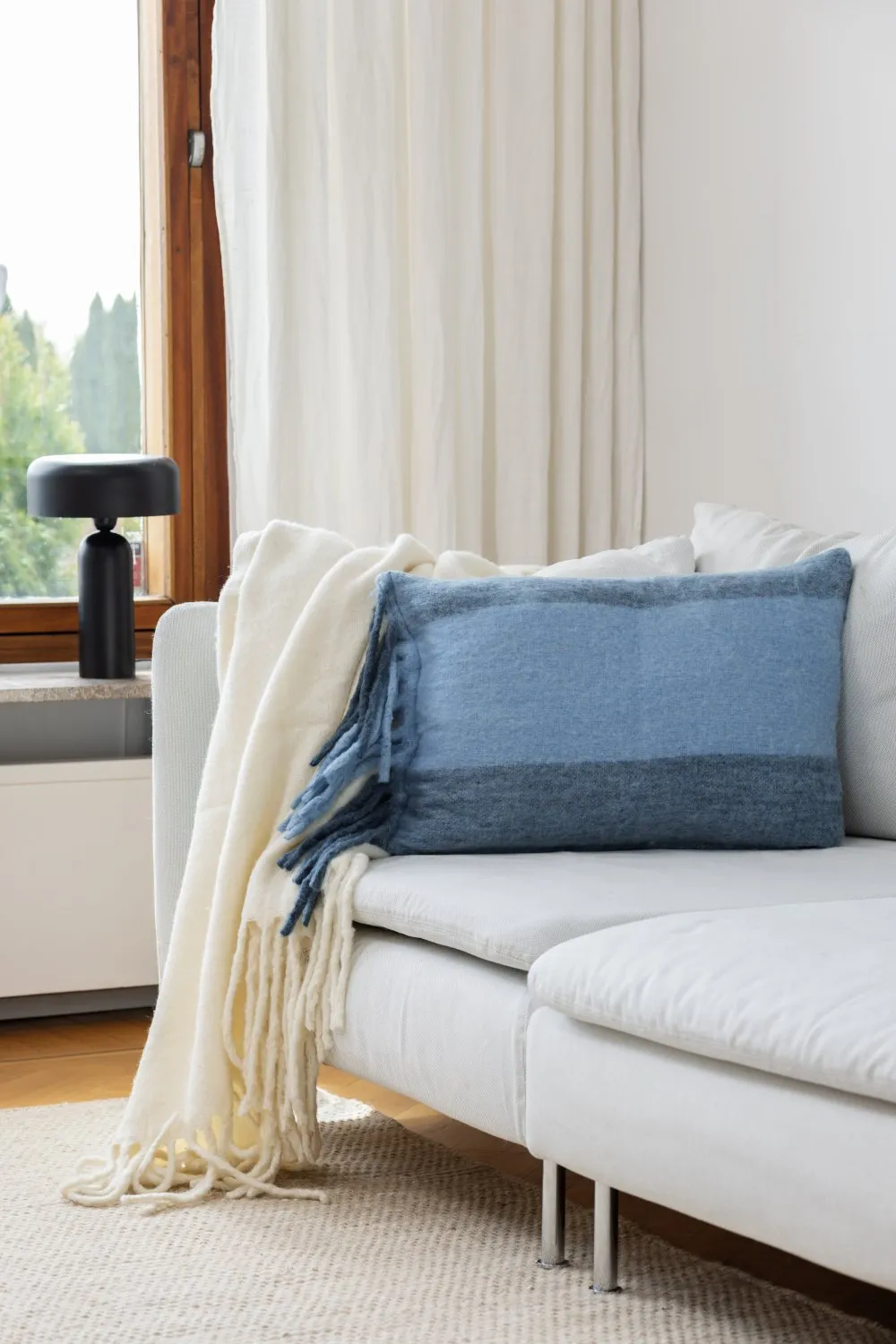 Tyynynpäällinen villasekoite - Carol (sininen)