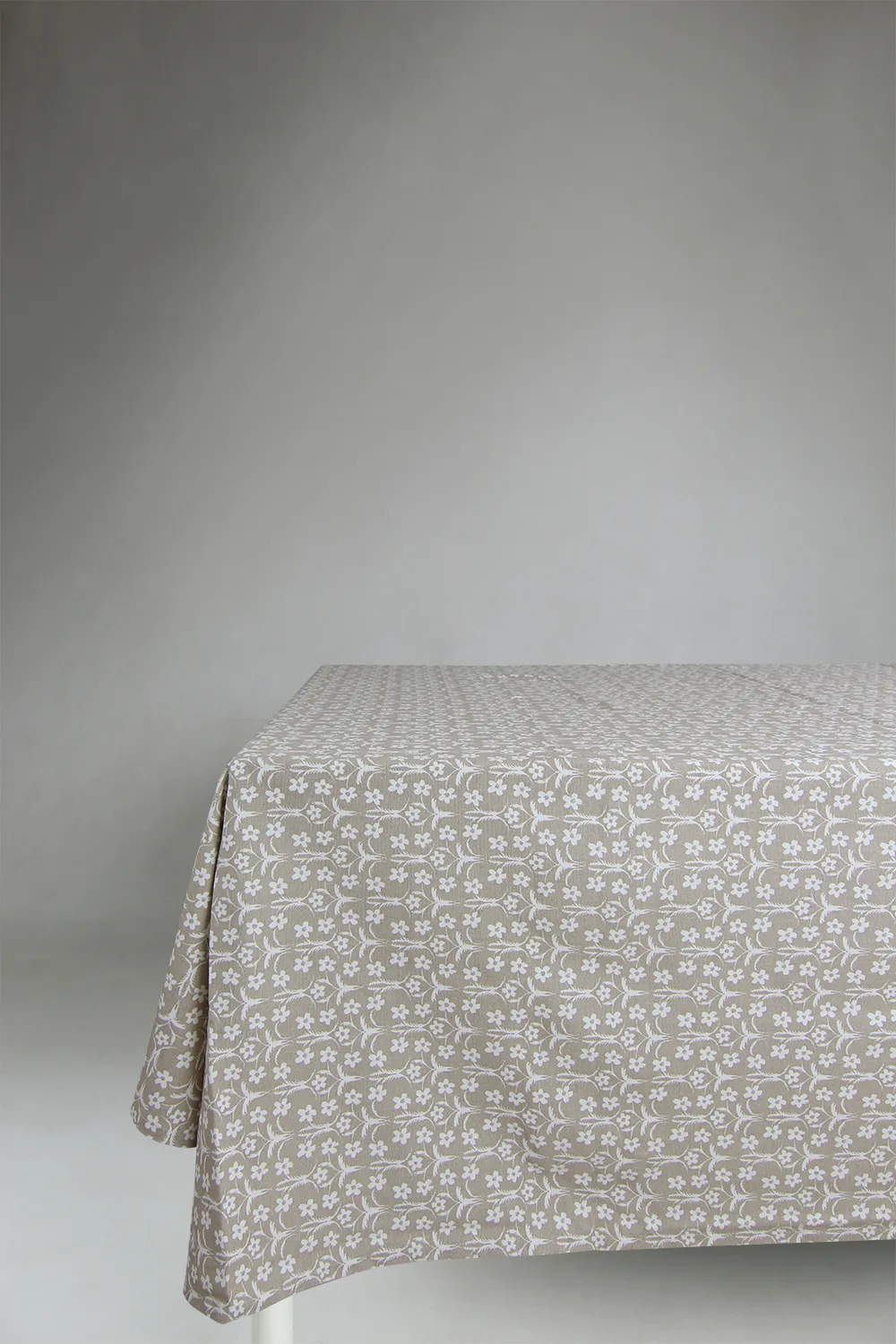 Pöytäliina puuvillaa Ella (beige)