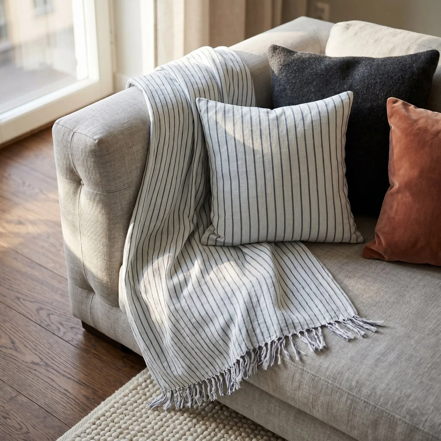 Viltit - Rumi stripe cotton throw (vaaleansininen/tummansininen/kermanvärinen)