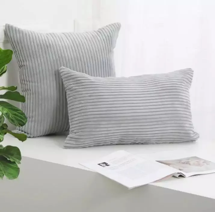 Tyynyliina - Striped Velvet 50 x 50 cm (harmaa)