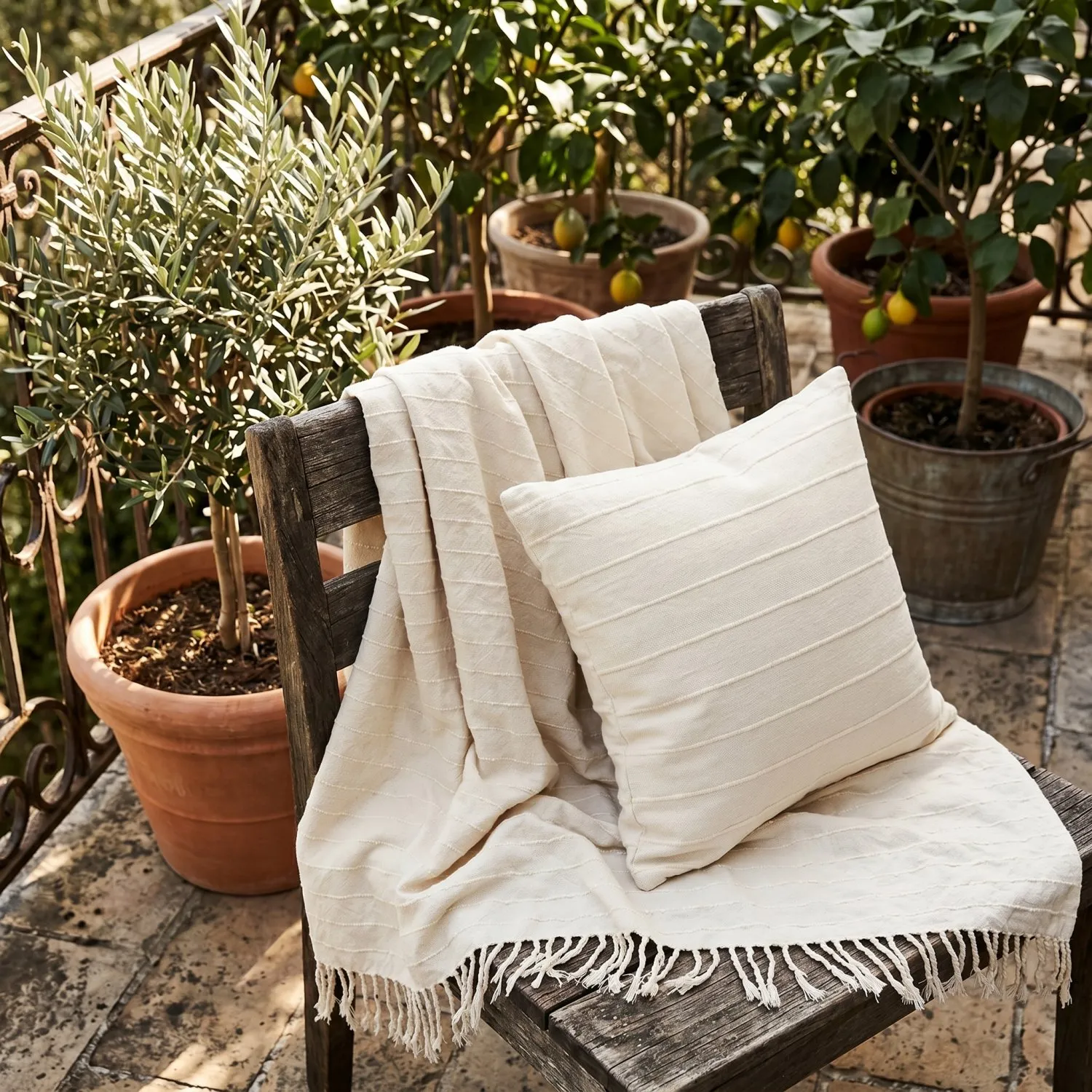 Tyynyliina - Nalani cotton cushion cover (kerma)