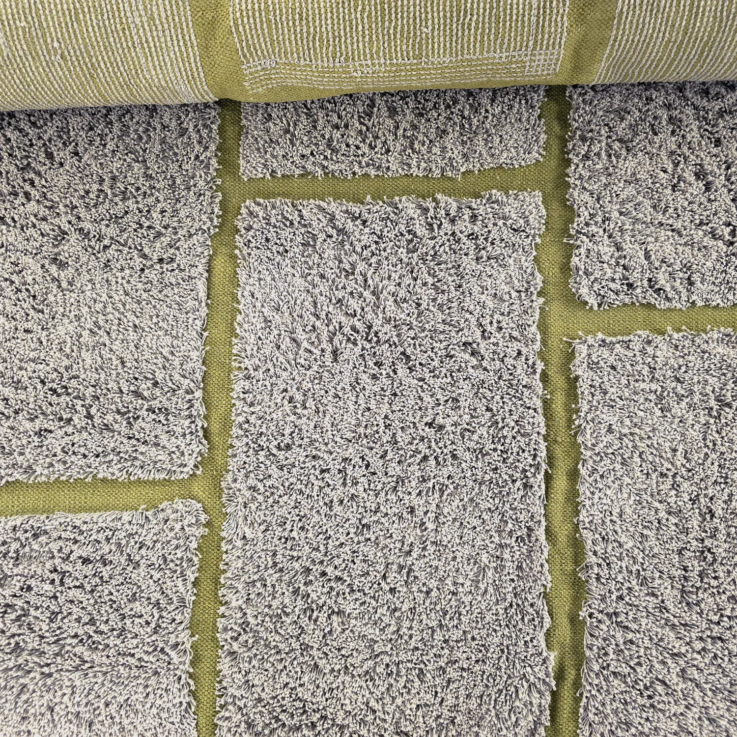 Ryijymatot - Lindley Natural Cotton Shaggy (greige/vihreä)