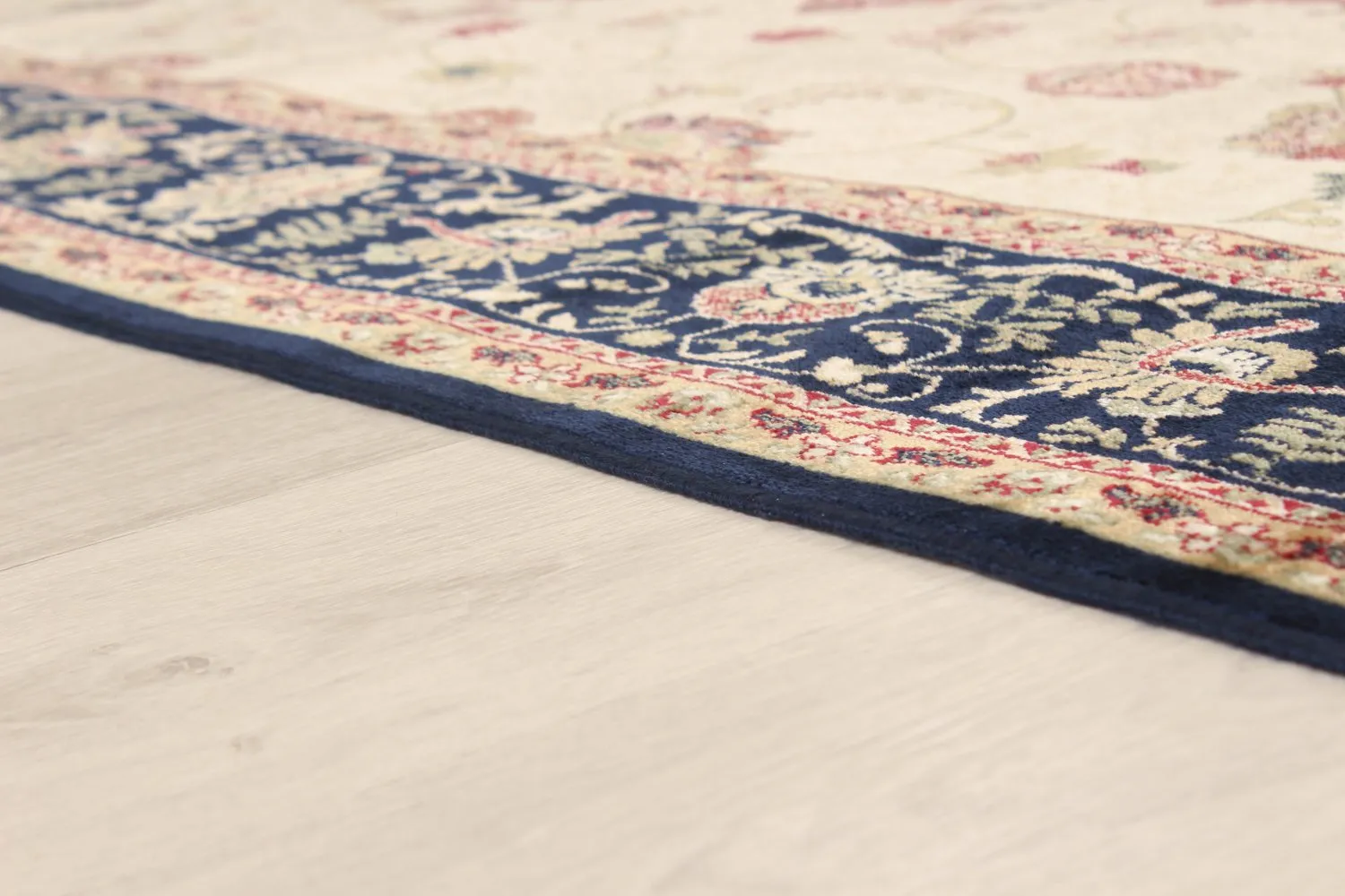 Wilton-matto - Angelica (beige/laivastonsininen)
