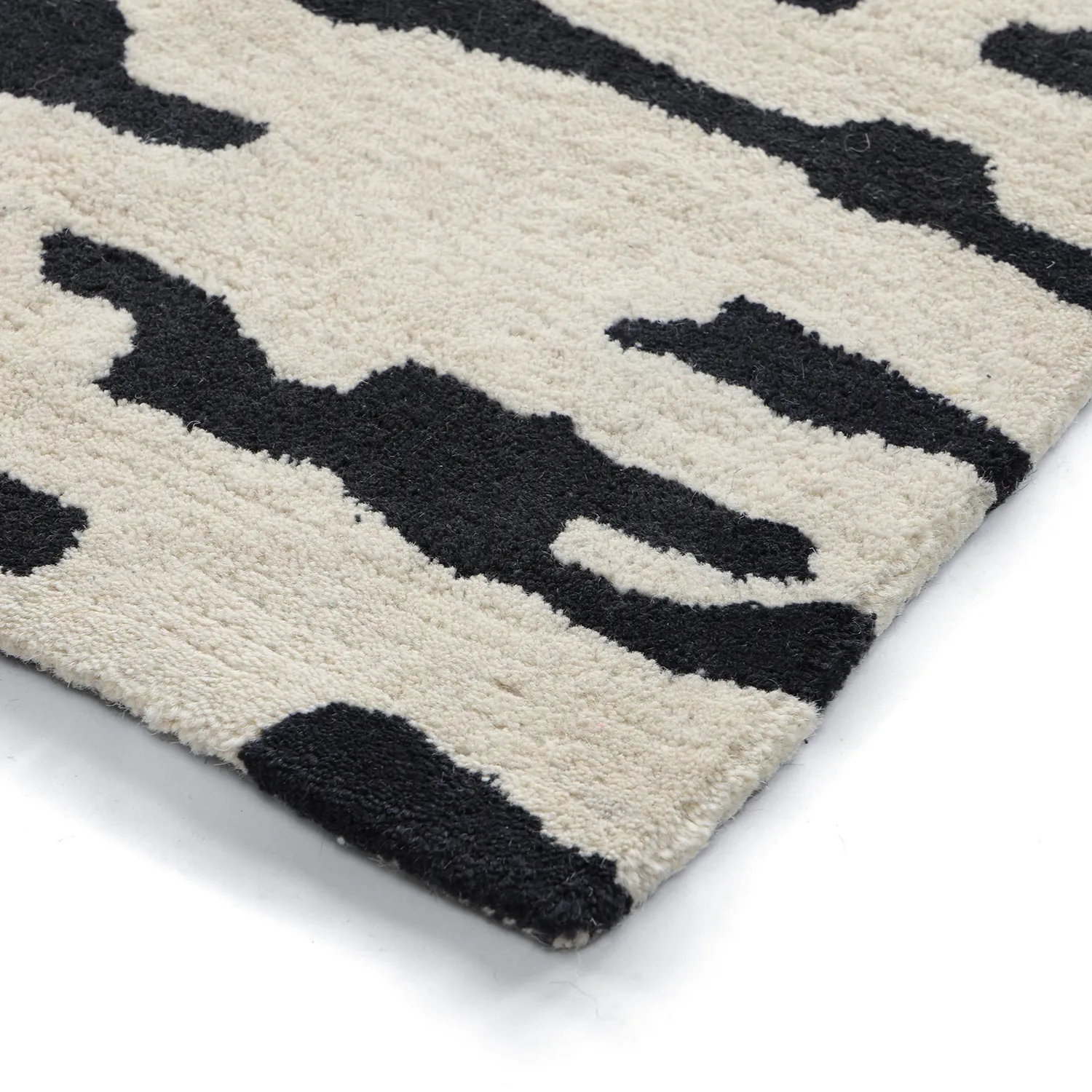 Ryijymatot - Zebra Tufted Wool Premium (valkoinen/musta)