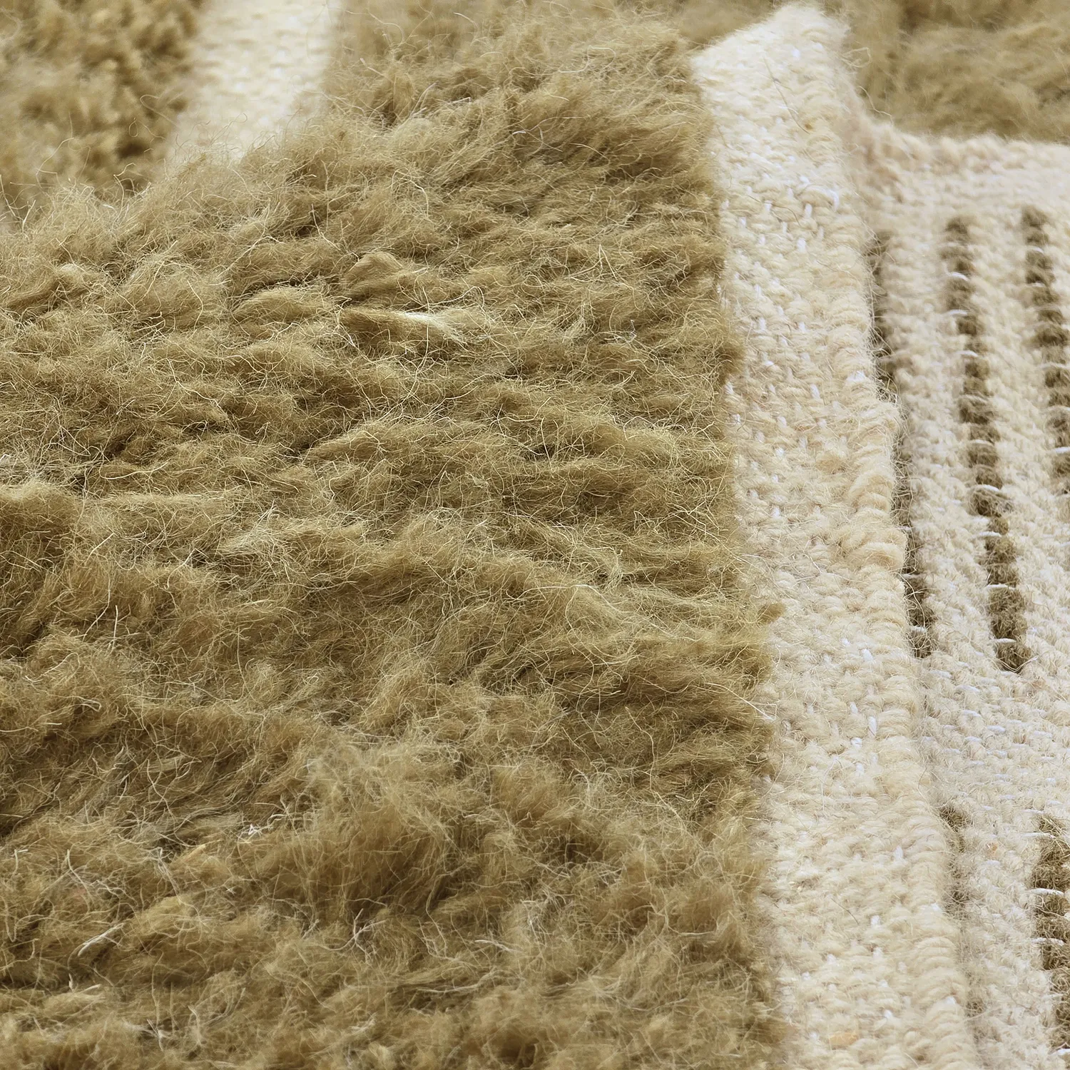 Ryijymatot - Leknes Hand Woven Wool Shaggy (vihreä)
