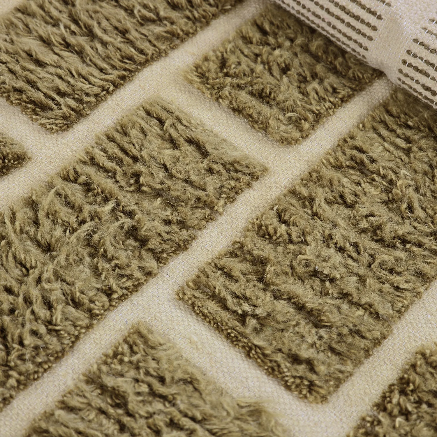 Ryijymatot - Leknes Hand Woven Wool Shaggy (vihreä)