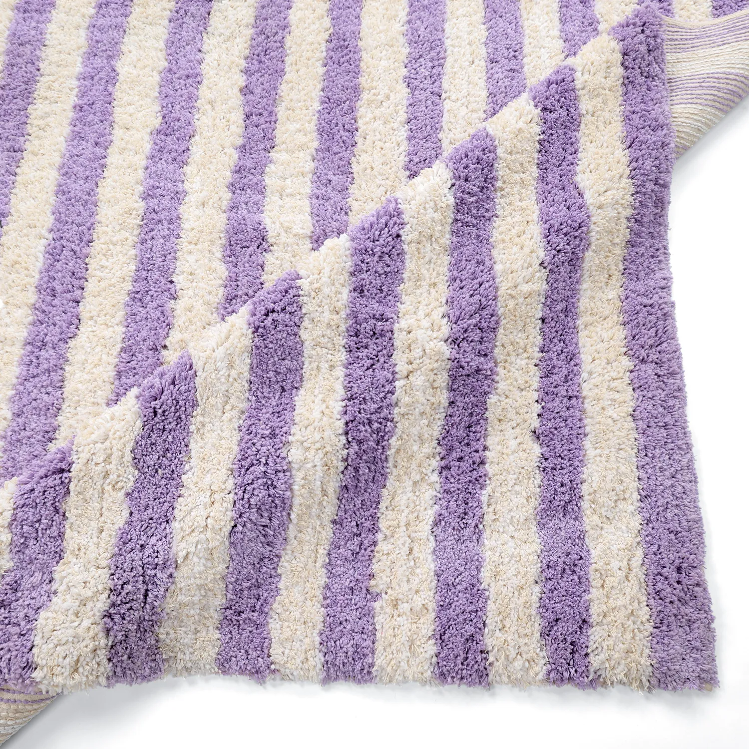 Ryijymatot - Thira Stripe Cotton Shaggy (kerma/vaalea violetti)
