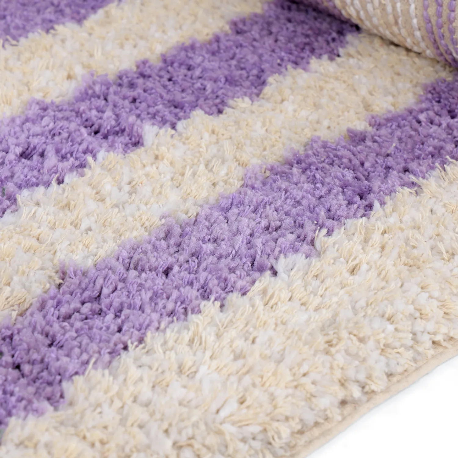 Ryijymatot - Thira Stripe Cotton Shaggy (kerma/vaalea violetti)