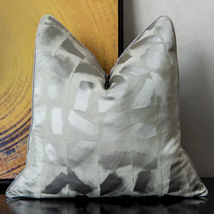 Tyynyliina - Square Luxury 45 x 45 cm (hopea)