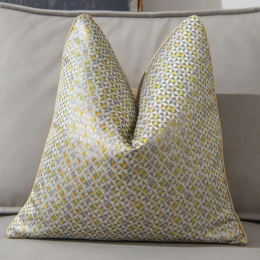 Tyynyliina - Square Luxury 45 x 45 cm (kulta)