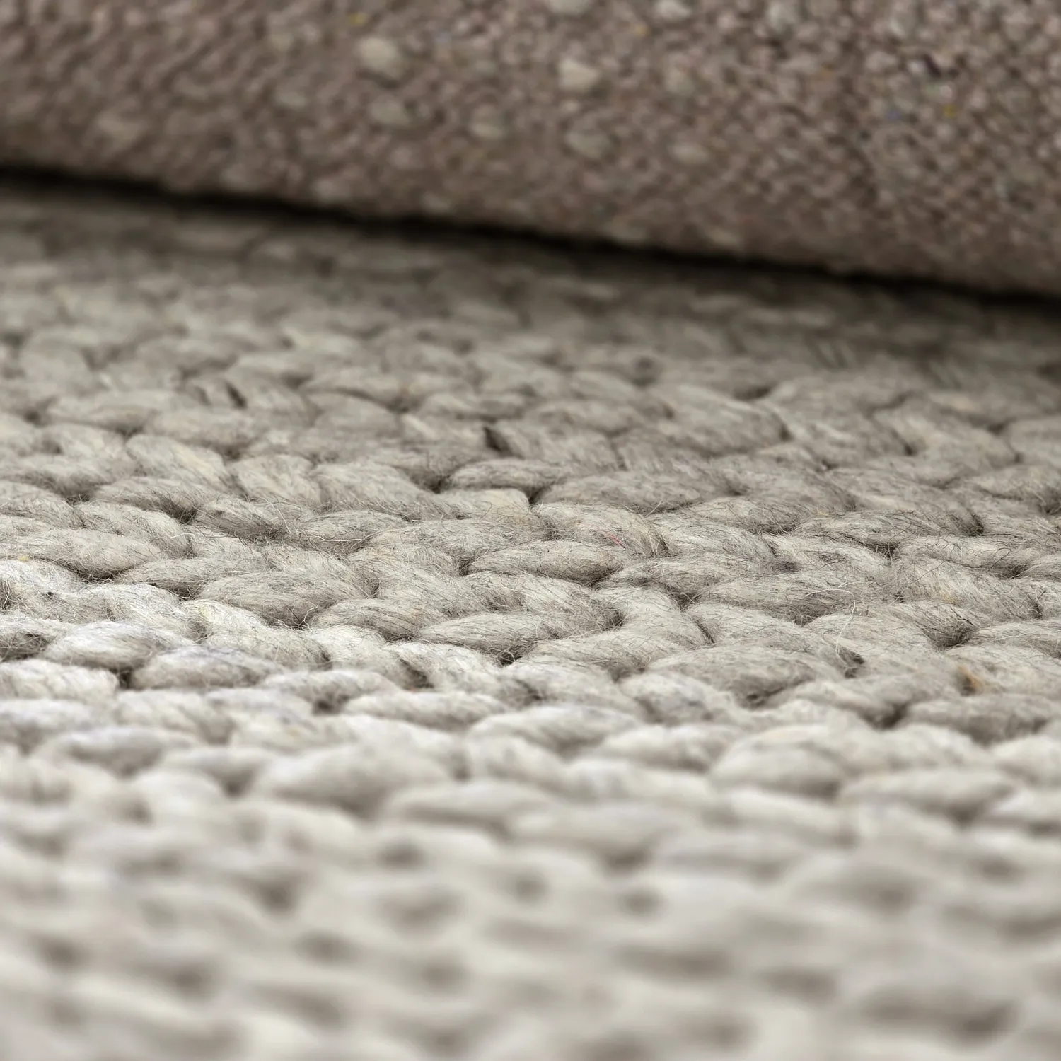Villamatto - Talvia Braided Wool (harmaa)