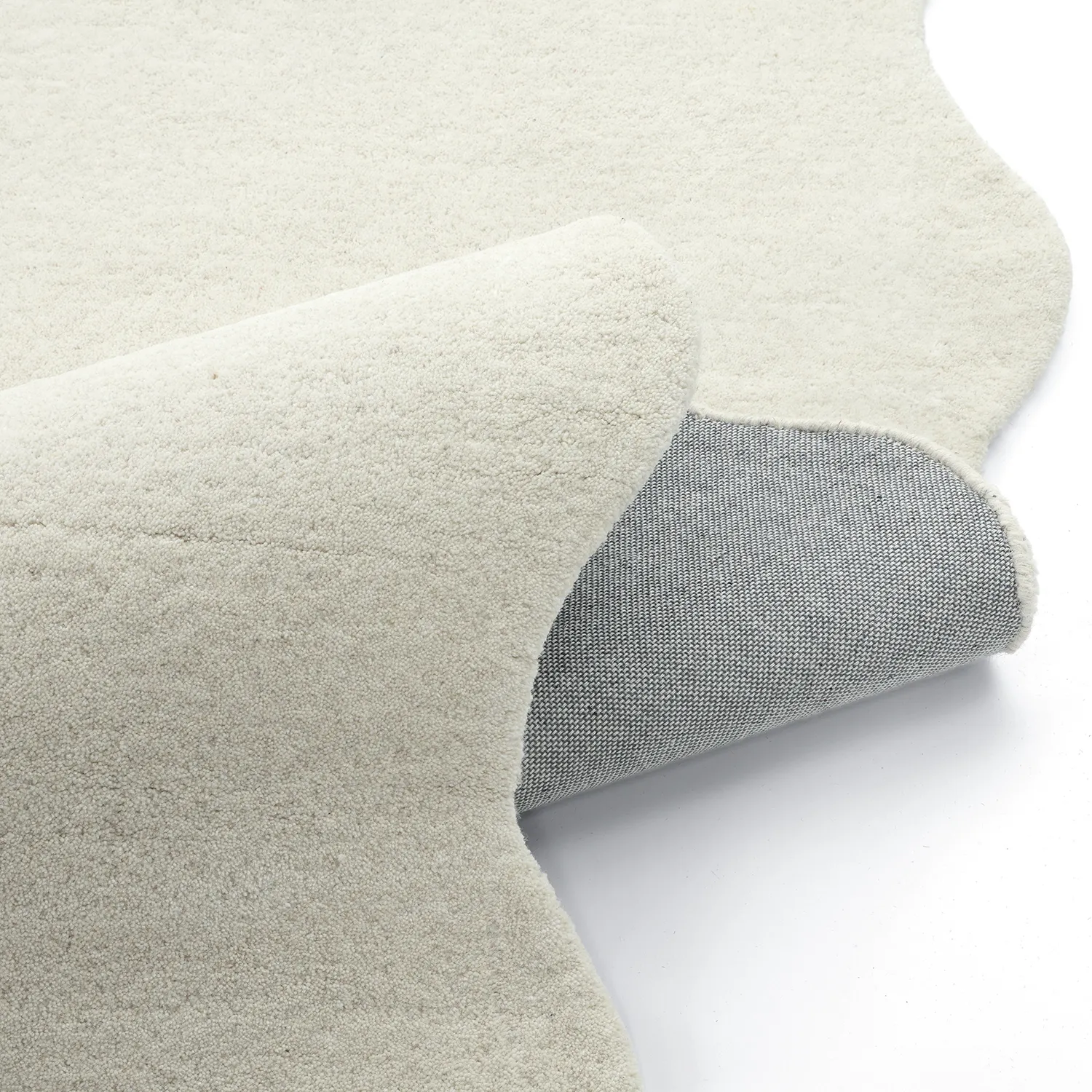Aaltoileva villamatto - Diu Hand Tufted Wool Premium (valkoinen)